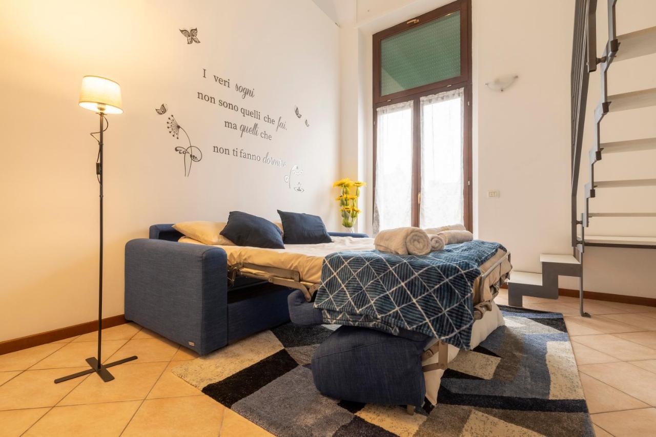 10' Da Malpensa & 1' Dalla Stazione TreniShuttle Apartment Somma Lombardo Exterior foto