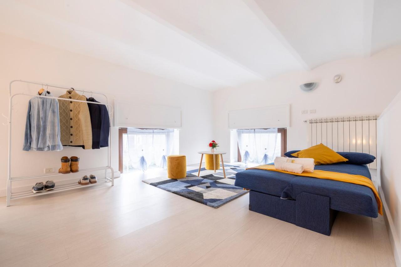 10' Da Malpensa & 1' Dalla Stazione TreniShuttle Apartment Somma Lombardo Exterior foto